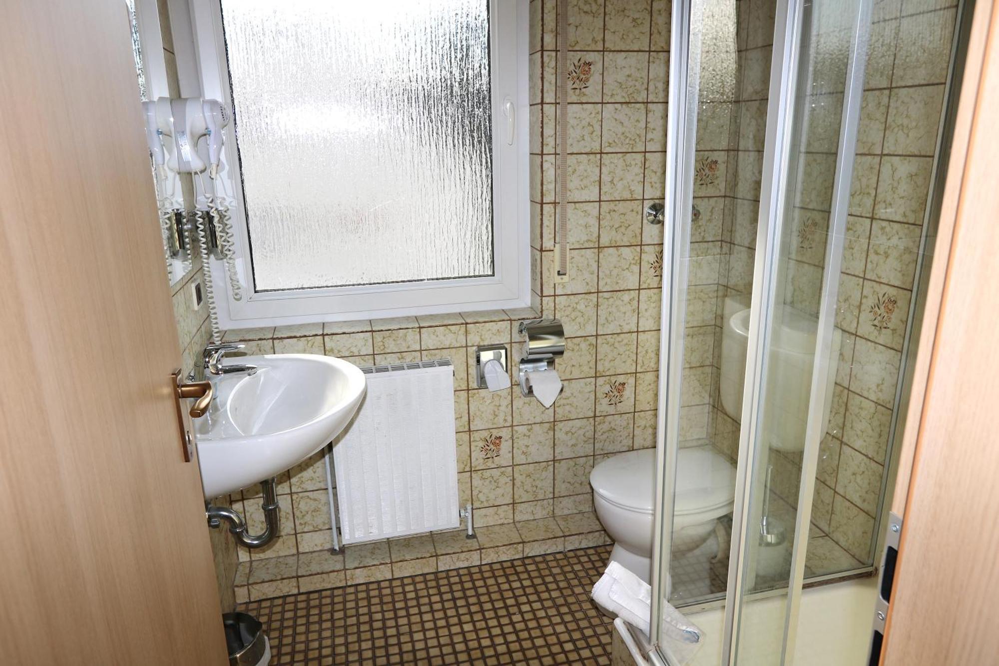 Hotel Avenue Altenfurt Nuremberg Luaran gambar