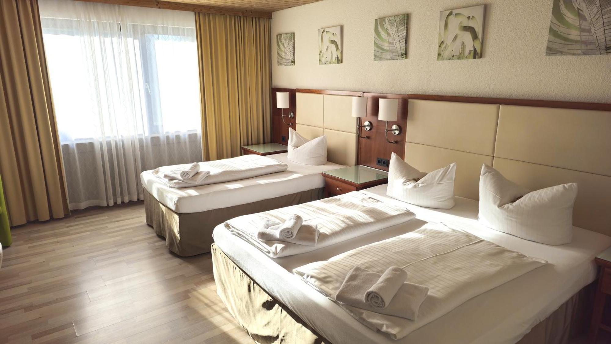 Hotel Avenue Altenfurt Nuremberg Luaran gambar