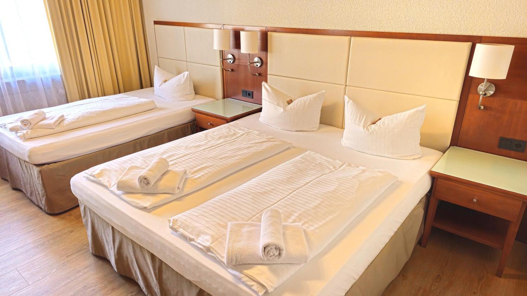 Hotel Avenue Altenfurt Nuremberg Luaran gambar