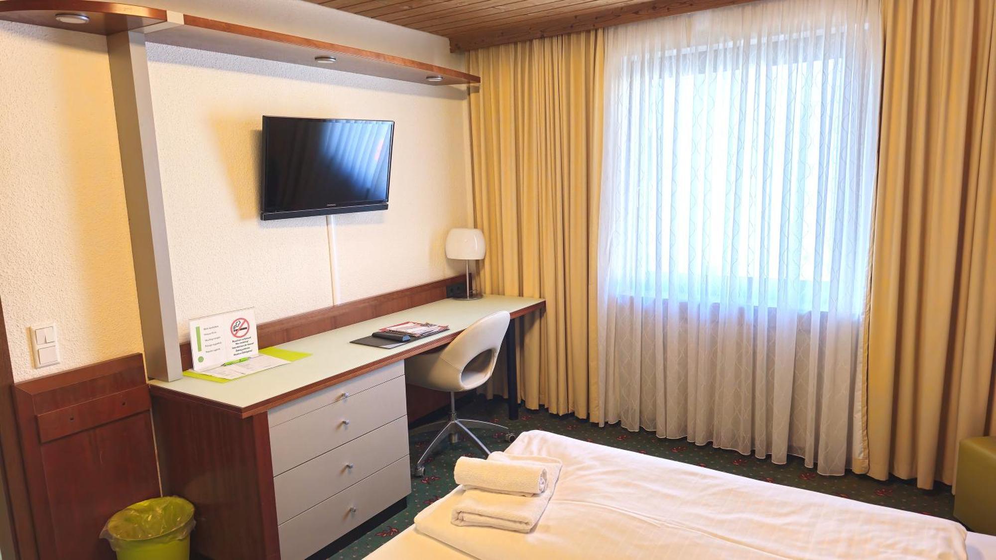 Hotel Avenue Altenfurt Nuremberg Luaran gambar