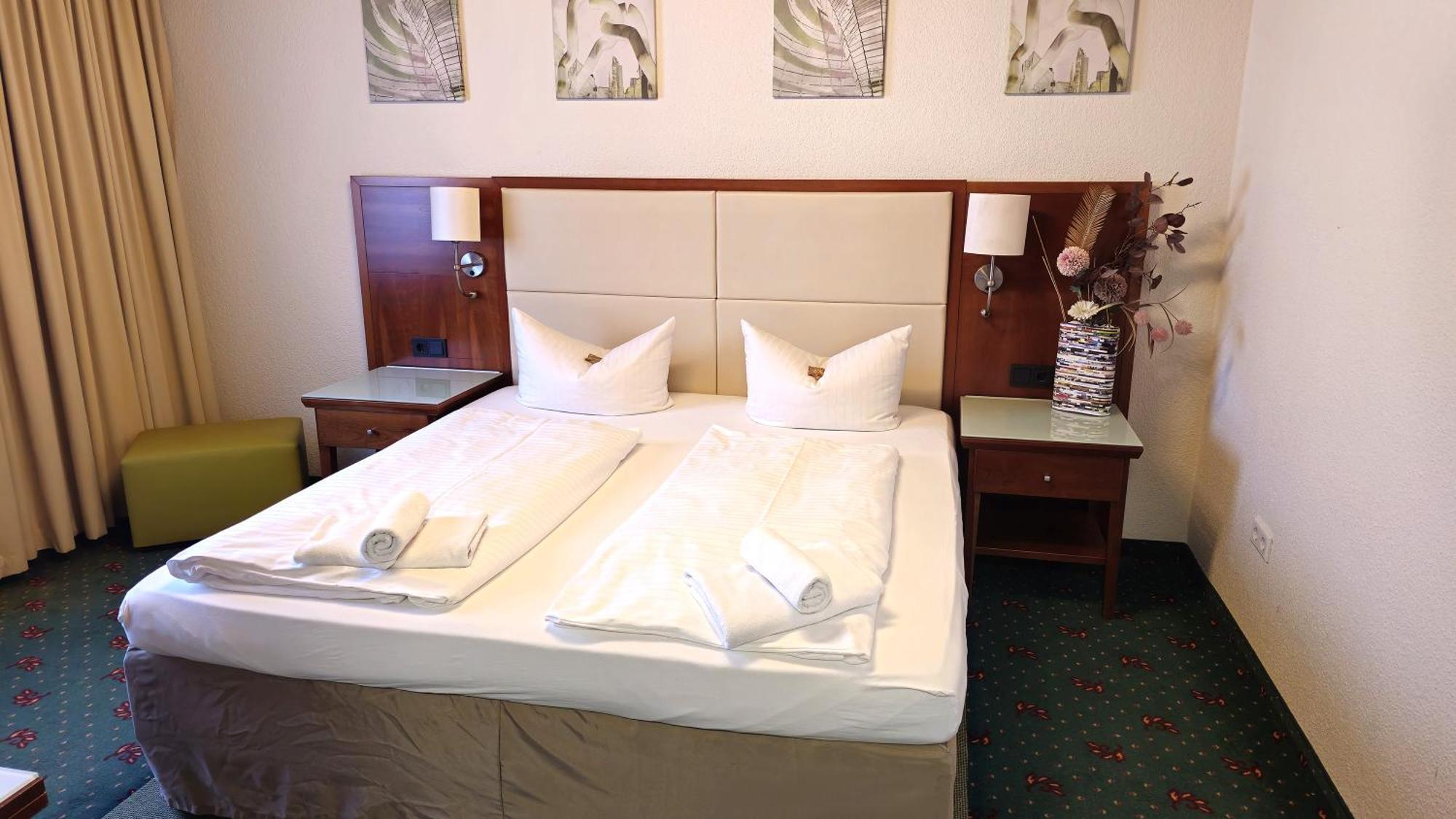 Hotel Avenue Altenfurt Nuremberg Luaran gambar