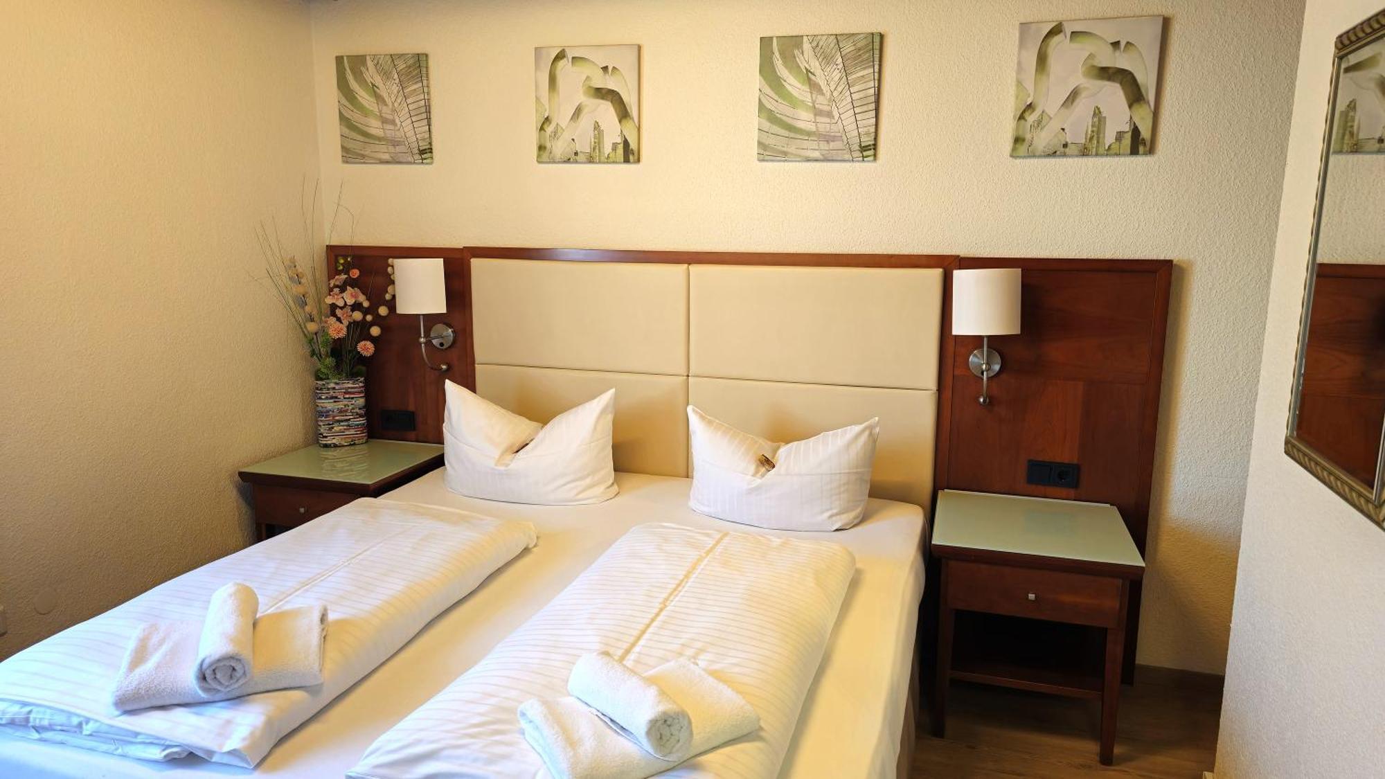 Hotel Avenue Altenfurt Nuremberg Luaran gambar