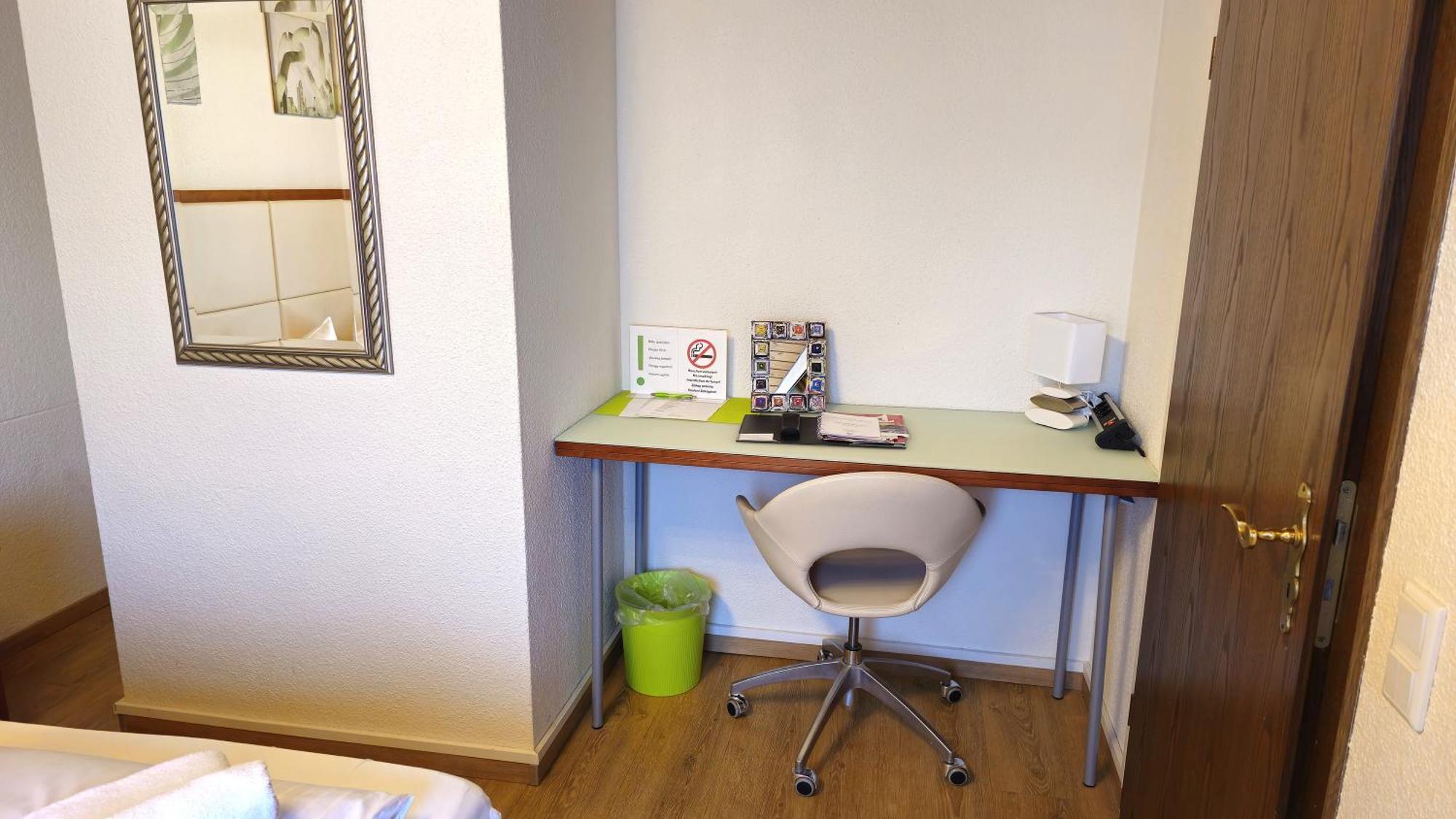 Hotel Avenue Altenfurt Nuremberg Luaran gambar